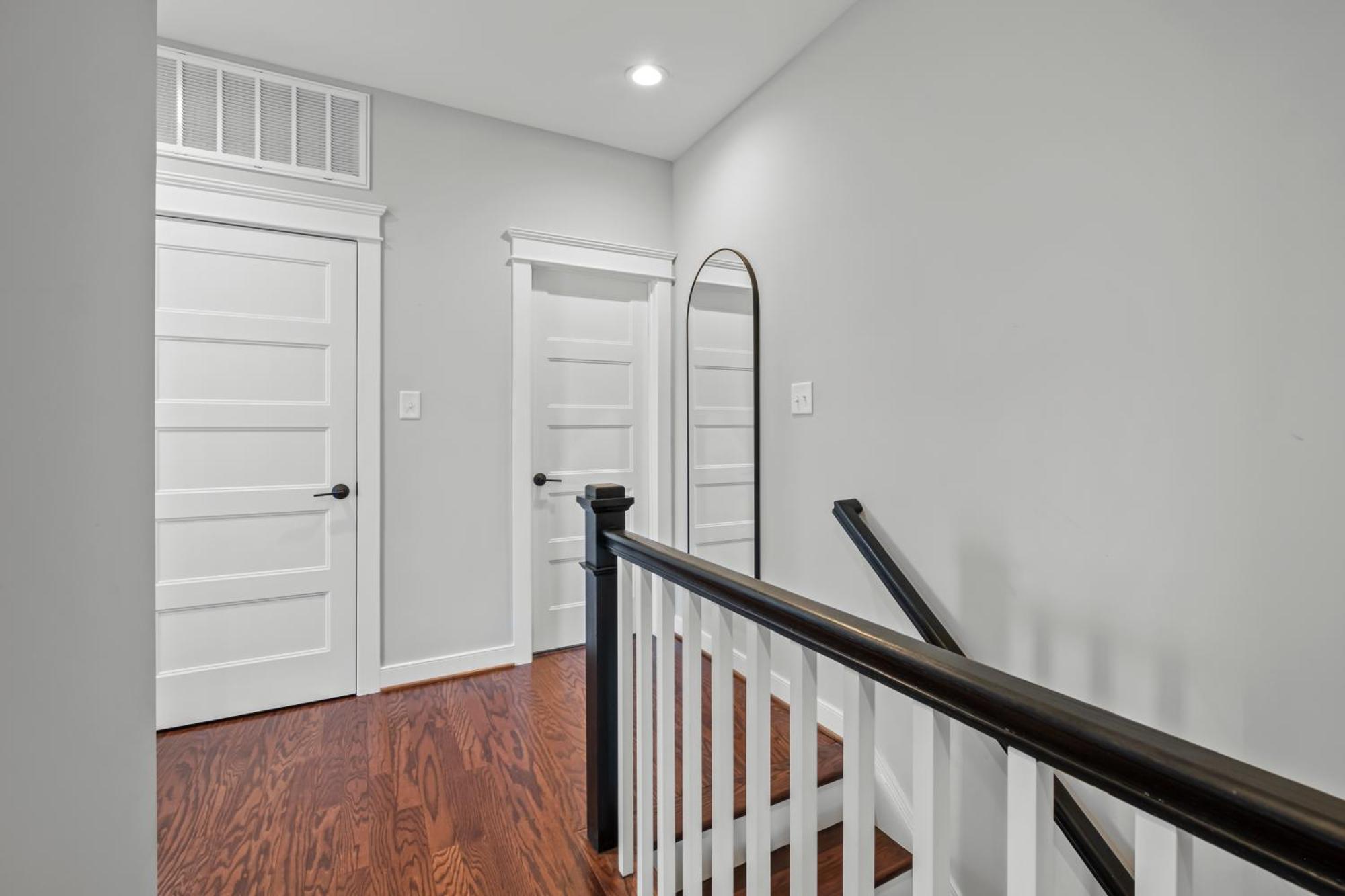 Gem, Free Parking, Quiet, Fenced,walkable *
